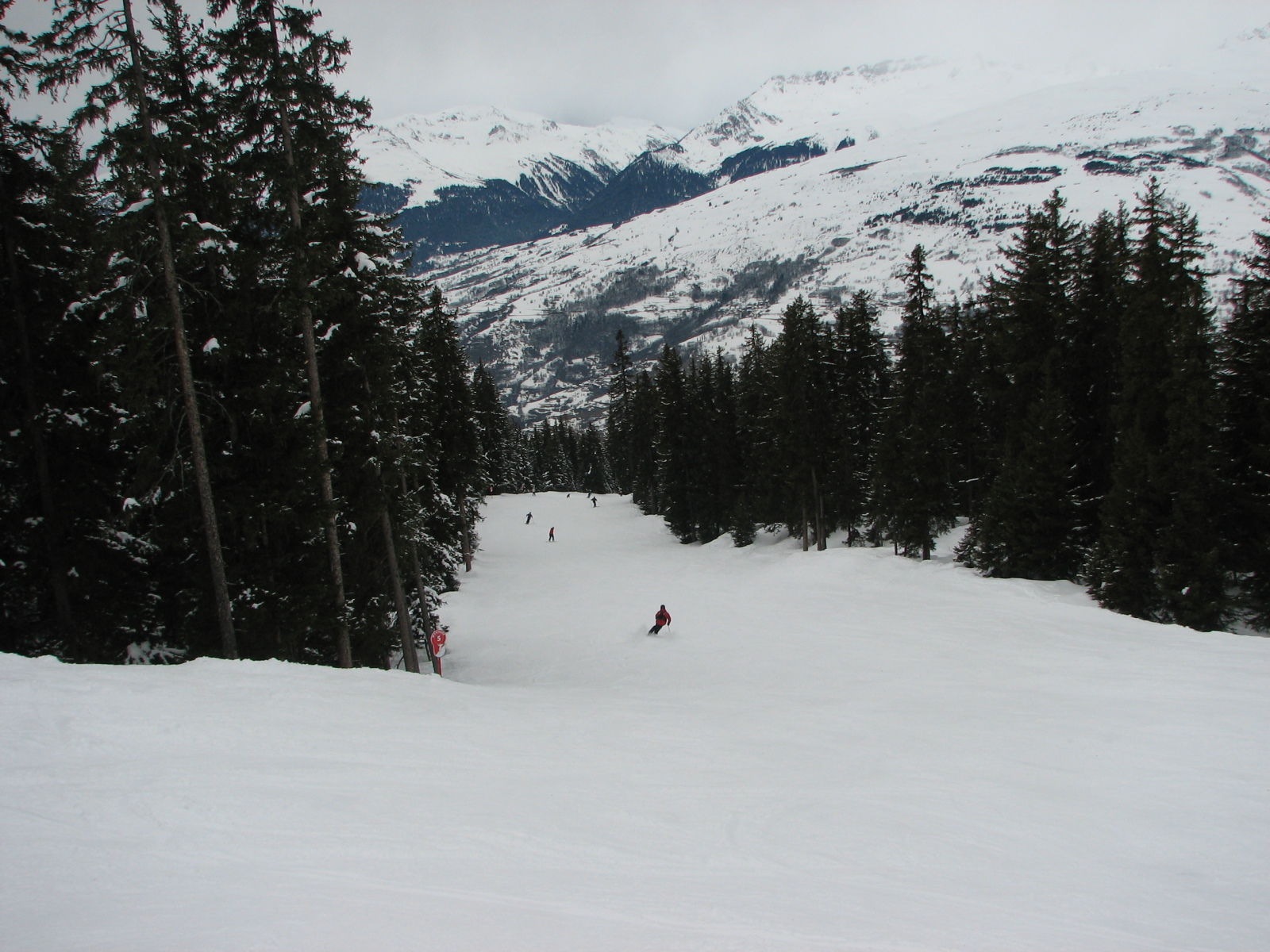 Les Arcs erdei piros pálya