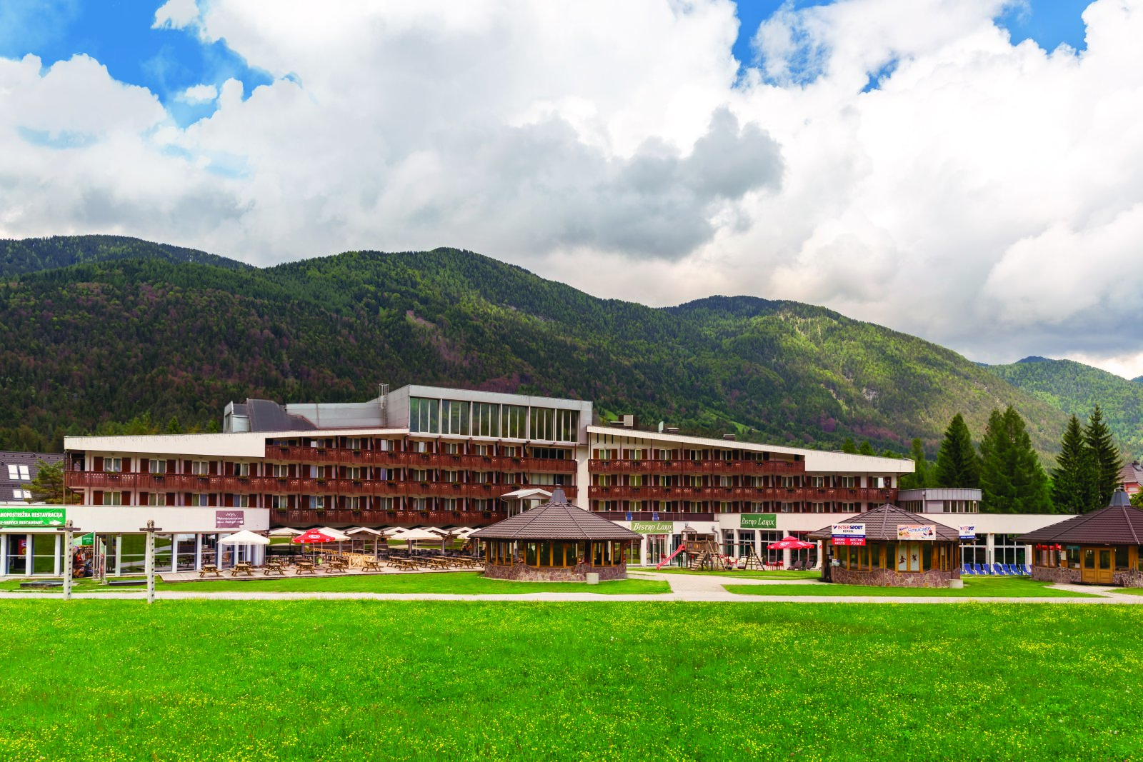 Ramada-Resort-Kranjska-Gora---Exterior---1139249.jpg