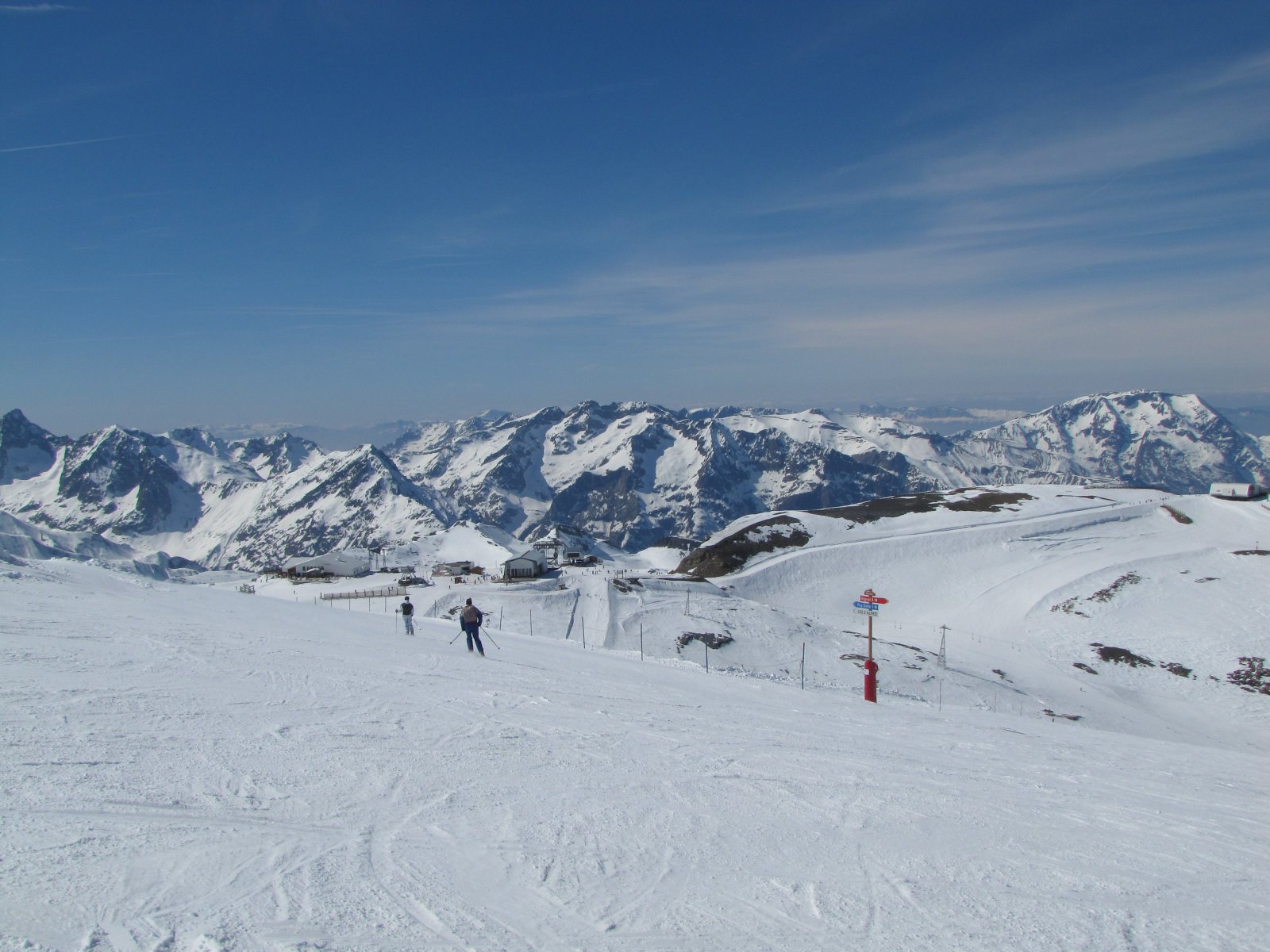 A Glacier szektor 3200 m magasan lévő központja