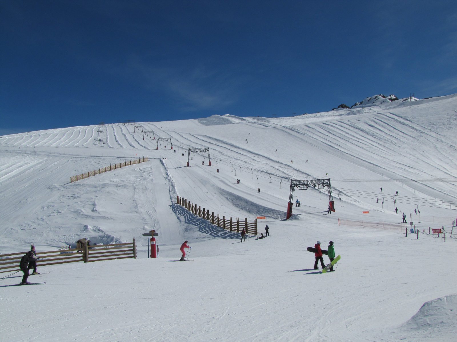 Puy Salie csákányos lift és a Jandri 5-ös pálya 