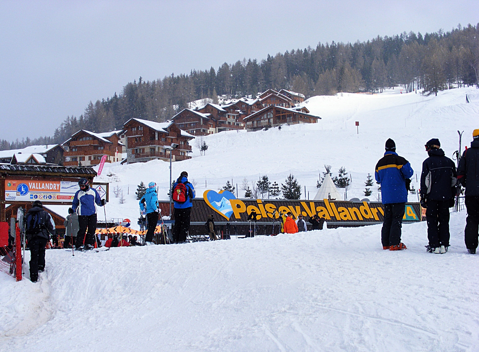 Vallandry település házai