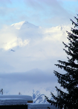 Lakóházunk panorámája