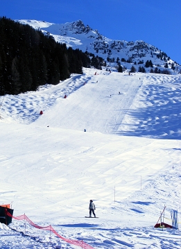 1600-ra bejövő remek piros pálya