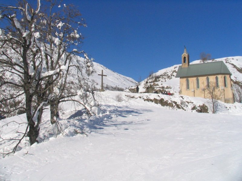 Les Karellis temploma