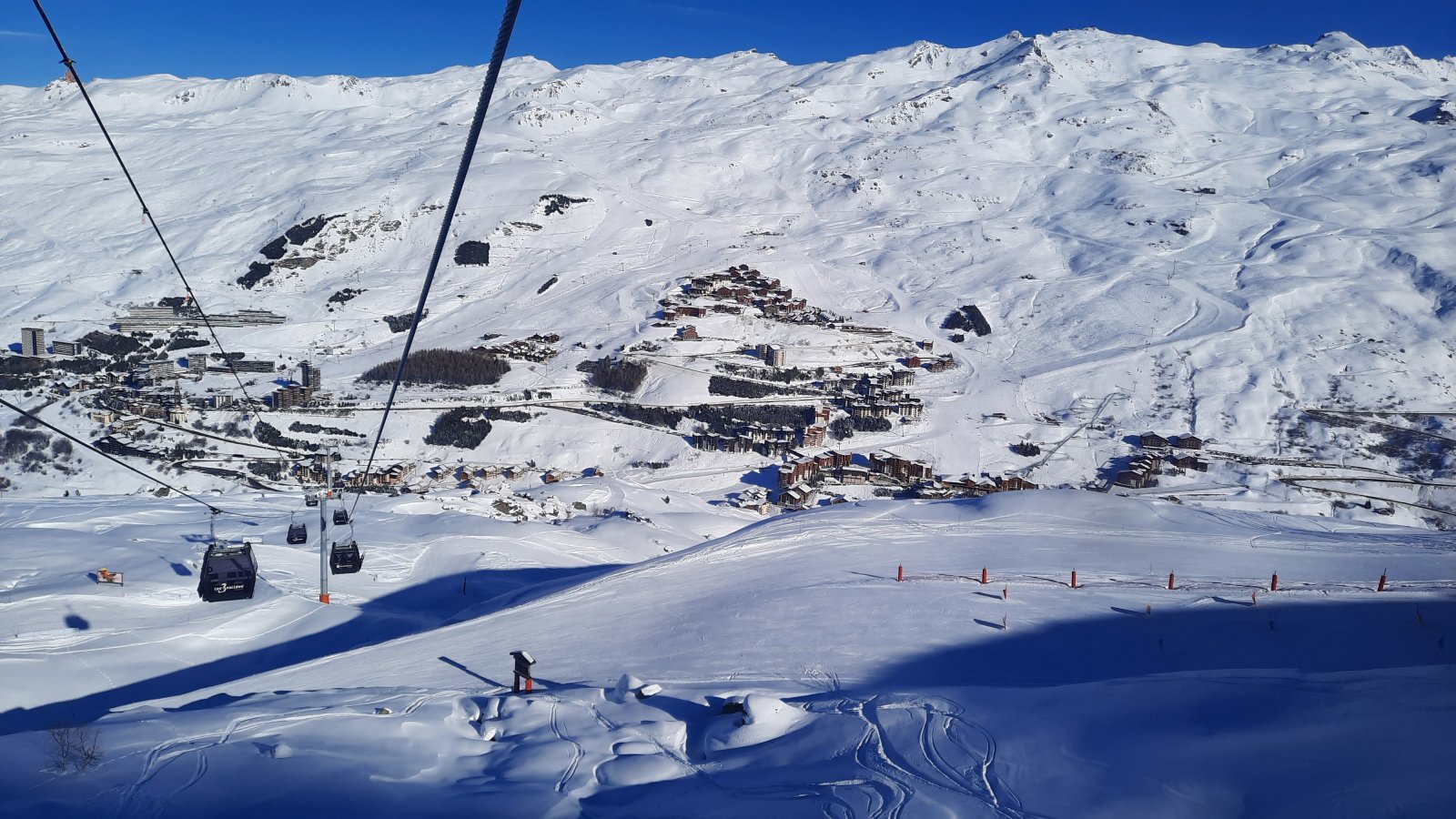 A La Masse fekete kabinos liftjei