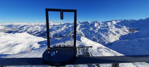 A kilátópontról be lehet célozni a neves csúcsokat