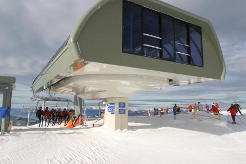 Felső fogadóállomás.