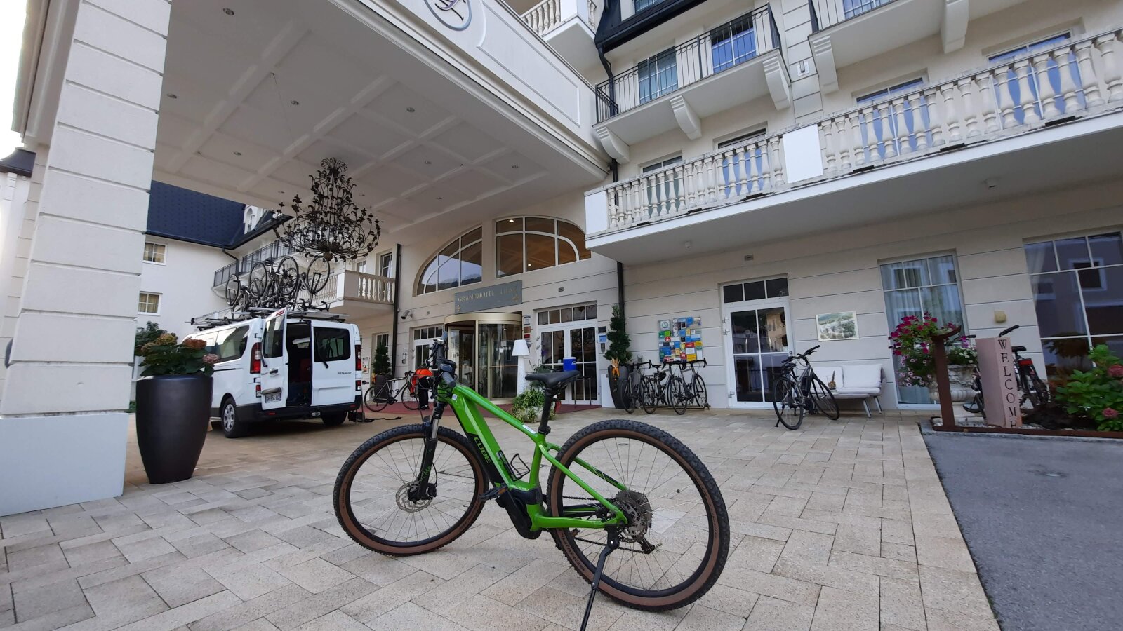 Grandhotel Lienz - itt béreltük a bringákat 