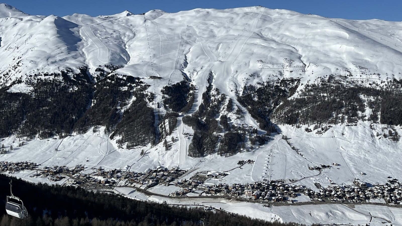Carosello látképe a Camanel mellől