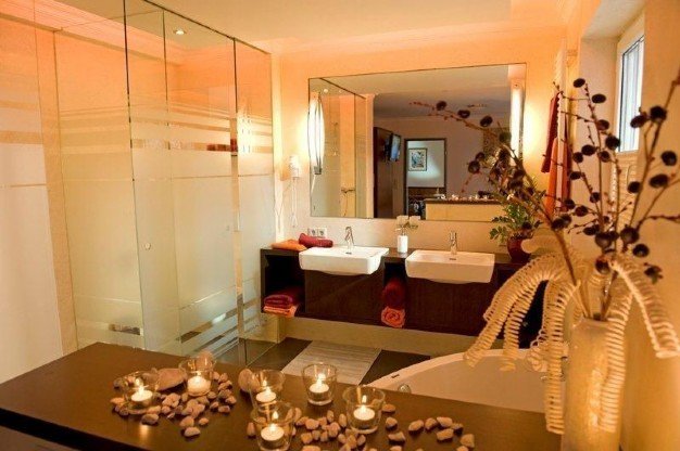 "Kandinsky" és "Miro"