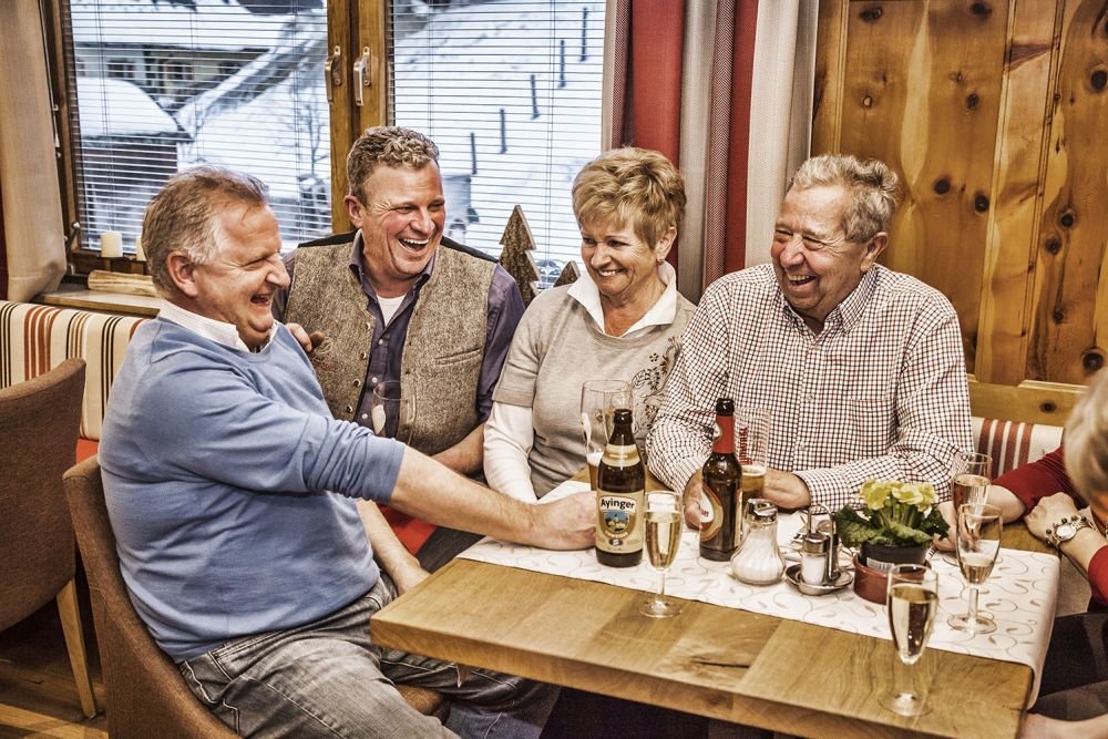20170215-LuefteneggerZirbenpensionInnen-Grillen-032-1.jpg