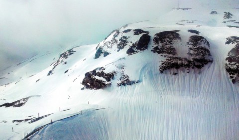 Hirtelen eltűnik az út a hegyoldalban (Kép: Spanyol Légierő)