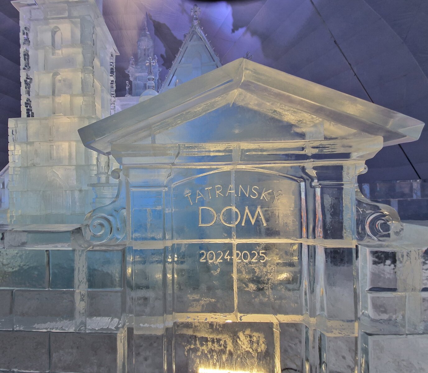 Tatranska Dom - a jégtemplom ingyenesen megtekinthető