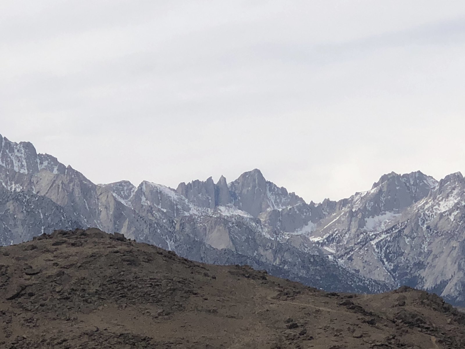 Uton Mammoth fele - 395-os autopalya, Mt Whitney - az osszefuggo allamok legmagasabb pontja