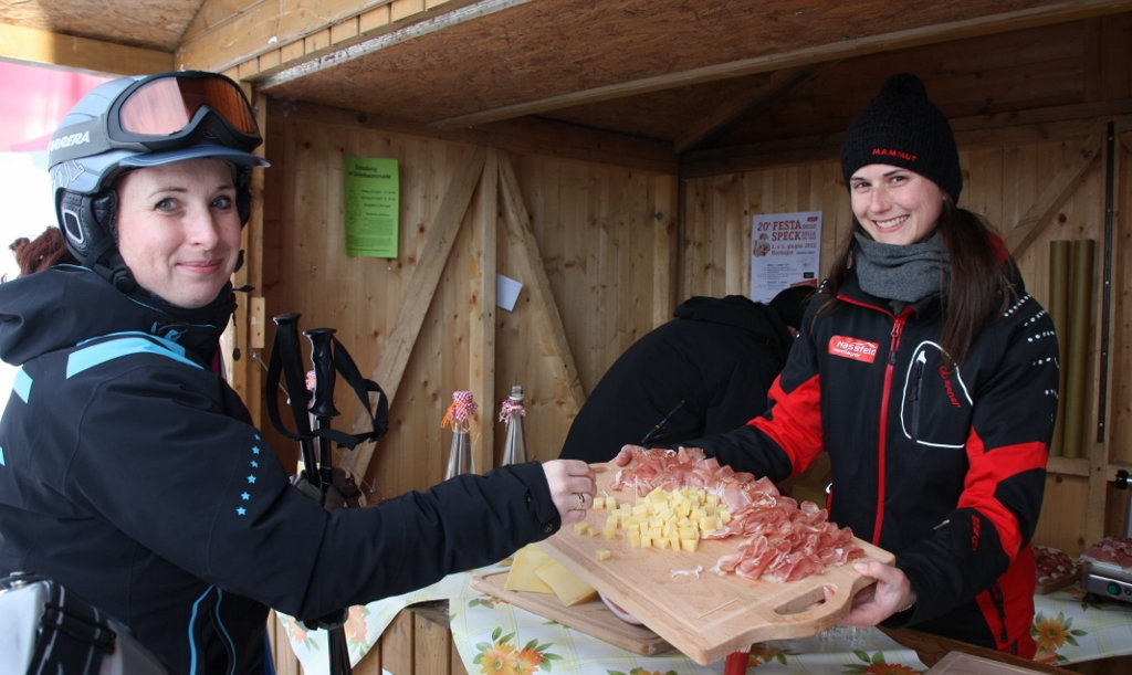 A Madritsche csúcsán berendezett sajtfaluban különleges Gailtal-völgyi sajtokat kóstolhatunk.