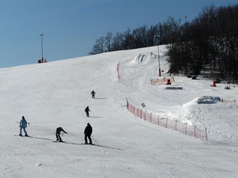 Széles pályák, kiváló hó - Sípark Mátraszentistván