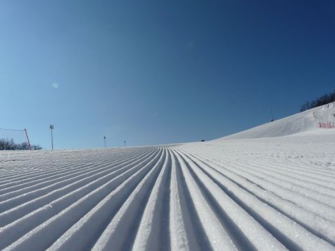 Kiváló hóminőség az új Pistenbully 300-as ratraknak köszönhetően - Sípark Mátraszentistván