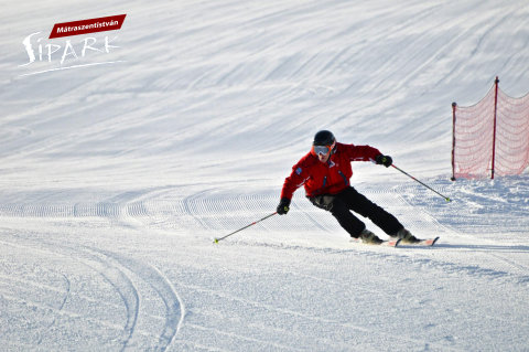 IMAGE-SKIER3-copy.jpg