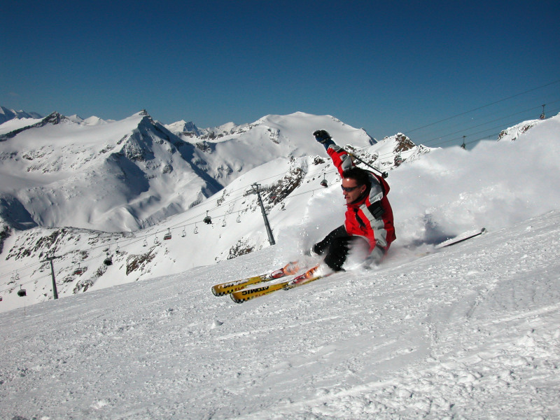 Carvingozás a Mölltali gleccseren - Fotó: Schareck - Kattints a képre a nagyításhoz