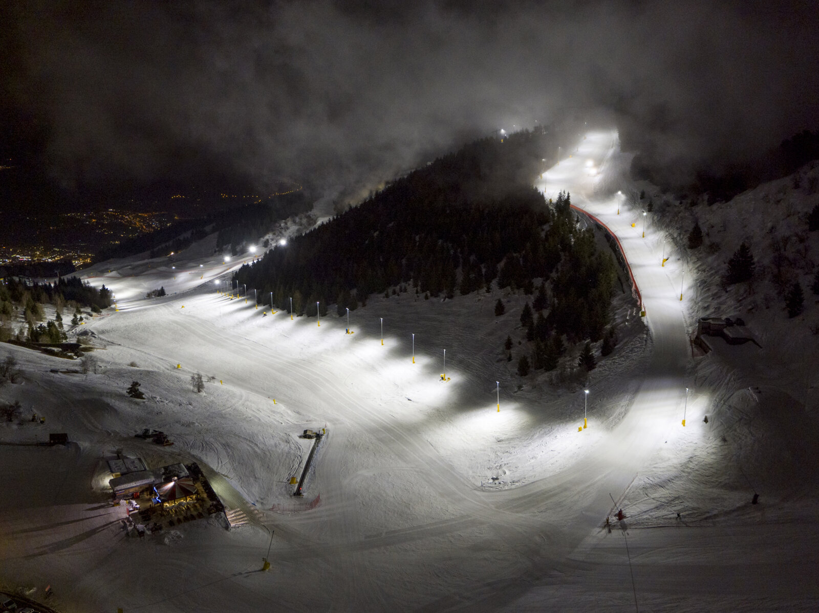 Slopes---Night-Ski-3.jpg