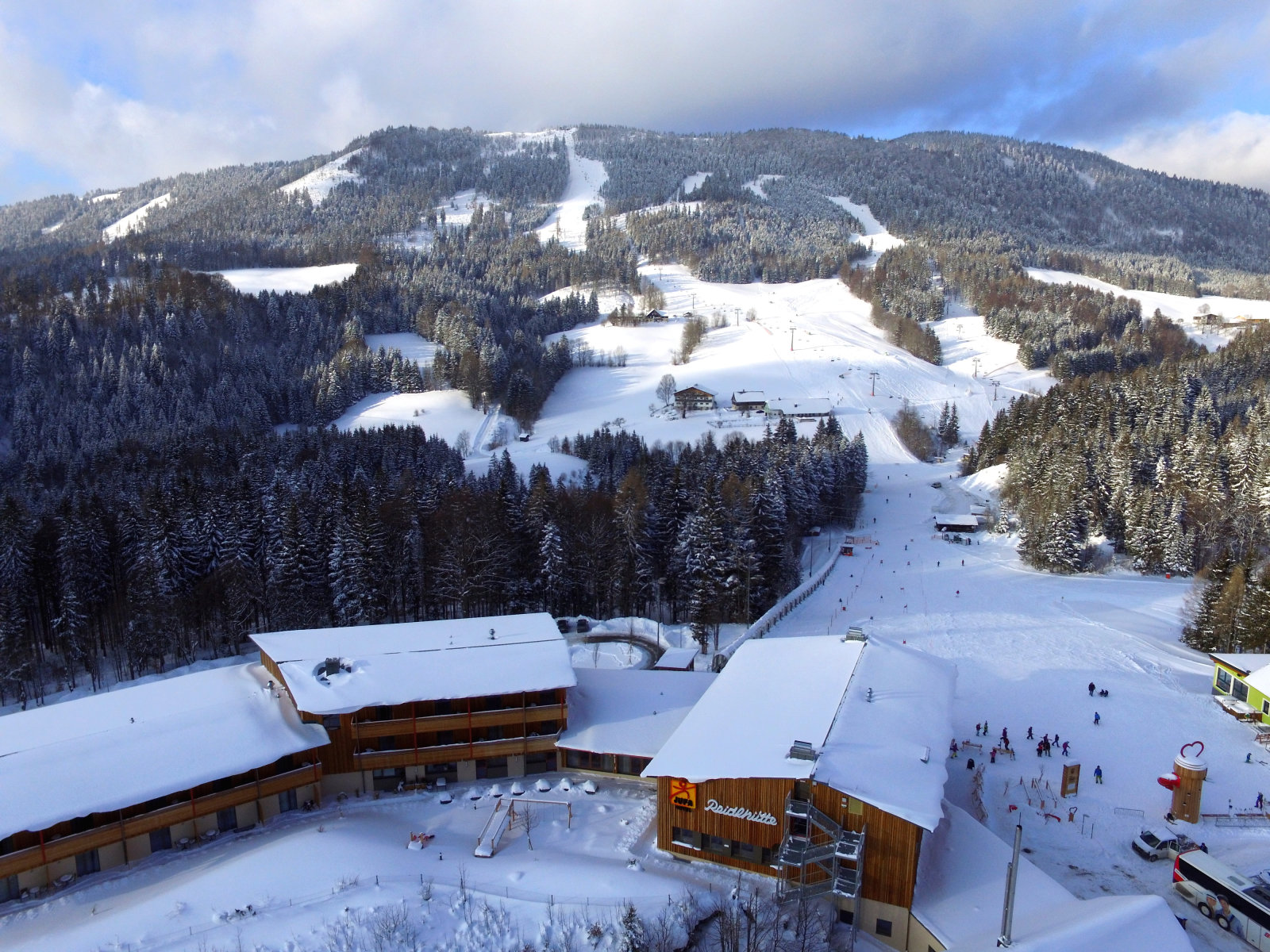 2015 őszén nyitott meg az új JUFA Bergerlebnis-Resort Annabergen.