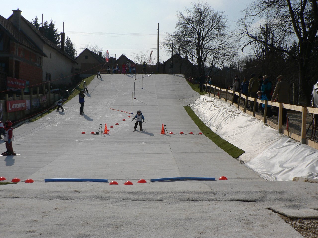 Slider Club Síiskola - 1028 Budapest, Hidegkúti út 228.