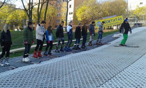 Sí Elek Síiskola, Szekszárd