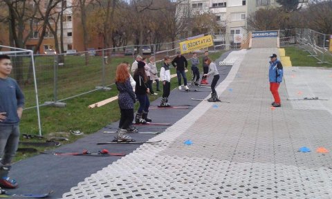 Síoktatás a Sí Elek Síiskolában Szekszárdon