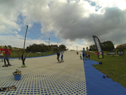 Síoktatás a Wax Klub Síiskolában | Budajenő, Telki út 8.