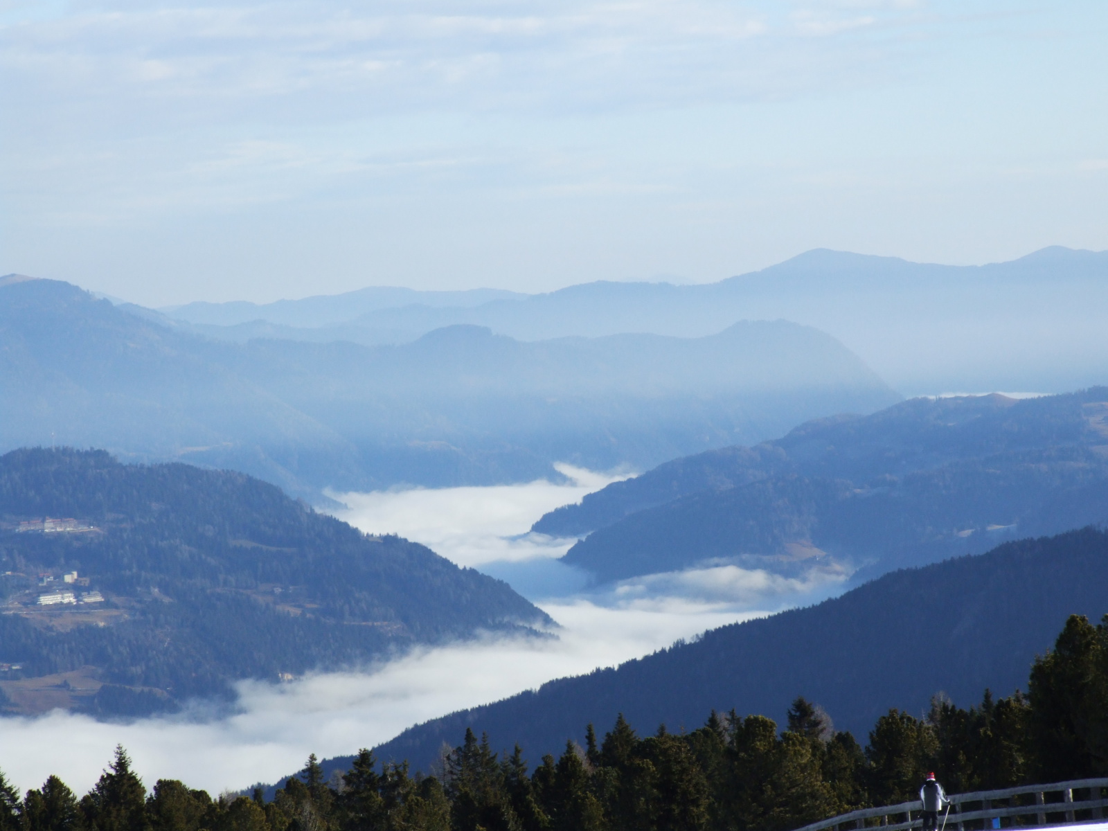 A Mura folyó völgye