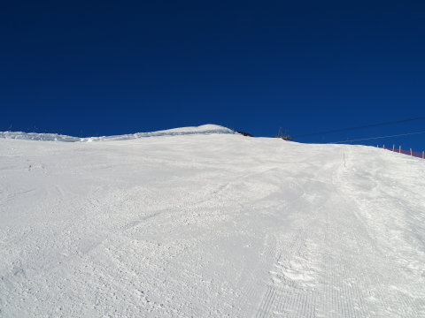 a fekete 10-es pálya lentről