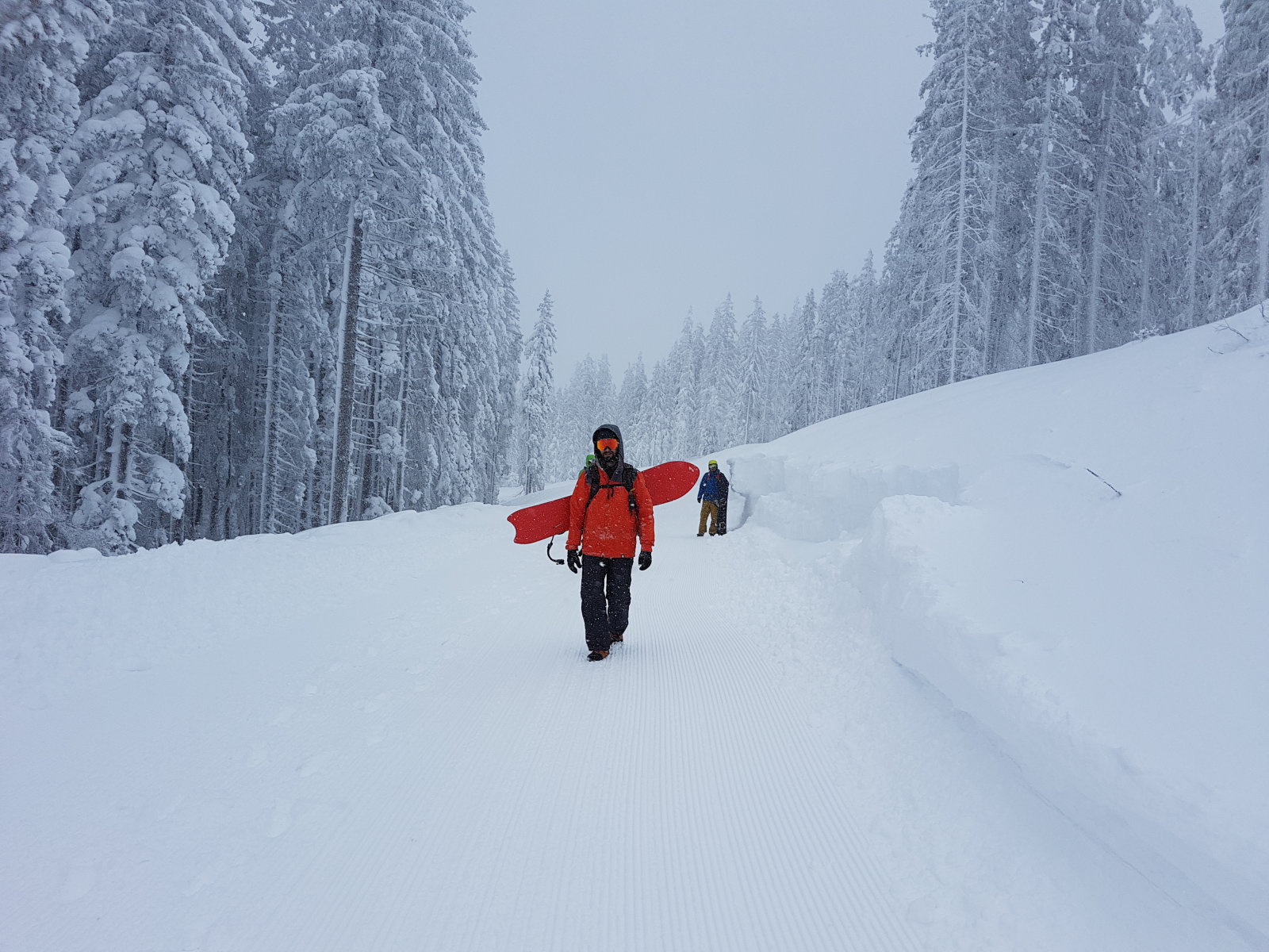 Filzmoos, a sífutóút is hófalak között