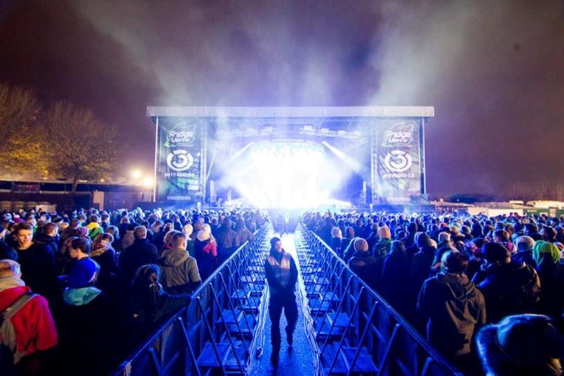 Napközben látványos freestyle bemutatók, esténként neves Dj-k szórakoztatják a közönséget | Fotó: obertauern.com