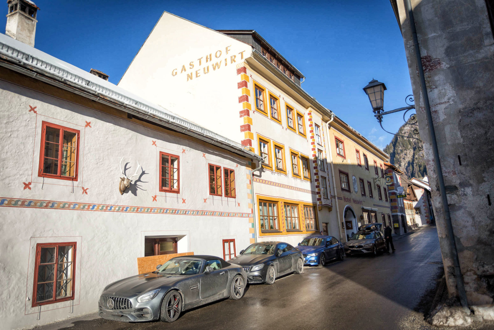 1.Hotel-Neuwirt-homlokzat.jpg