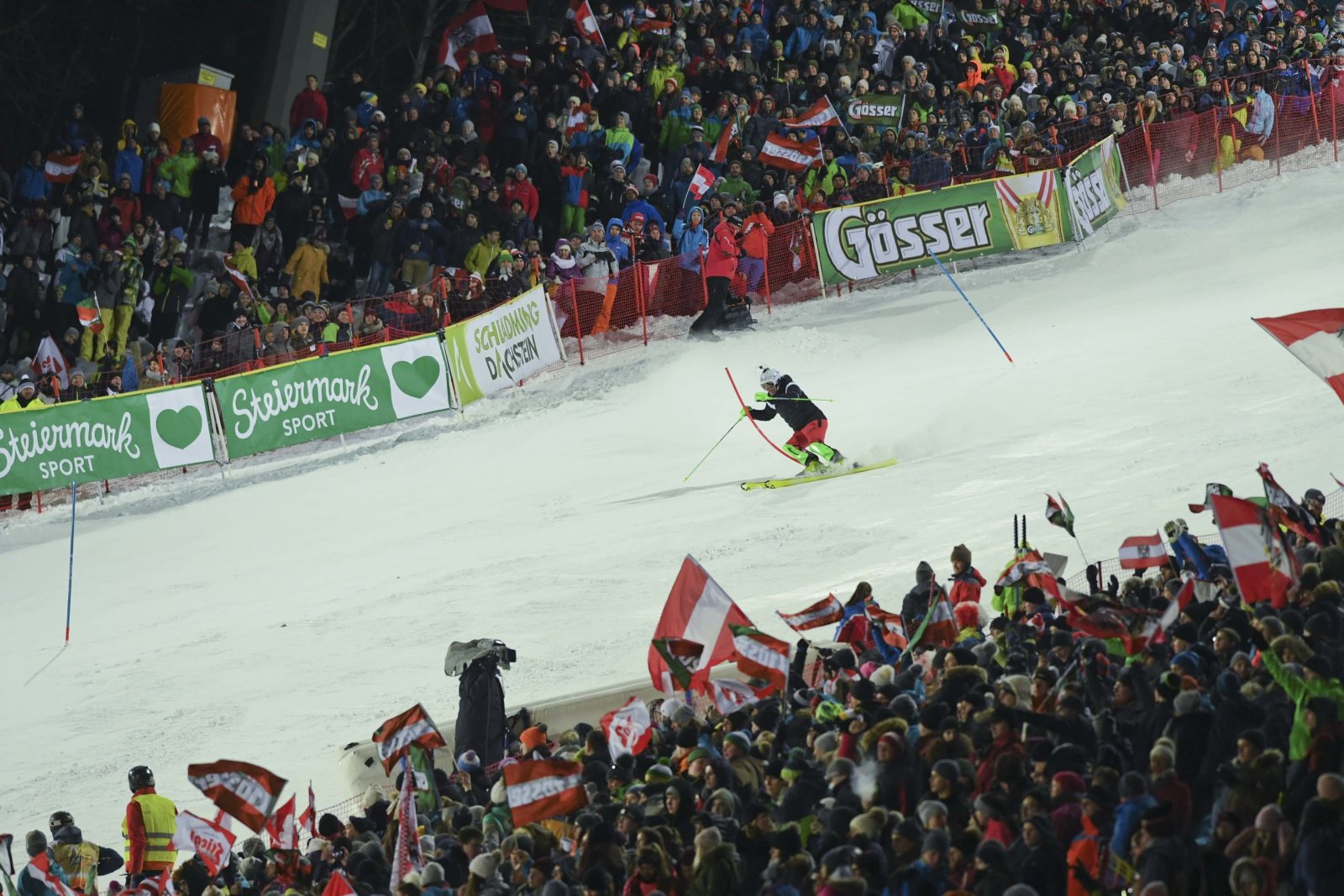 DSC-6554-Nacht-Slalom-Schladming-2019.jpg
