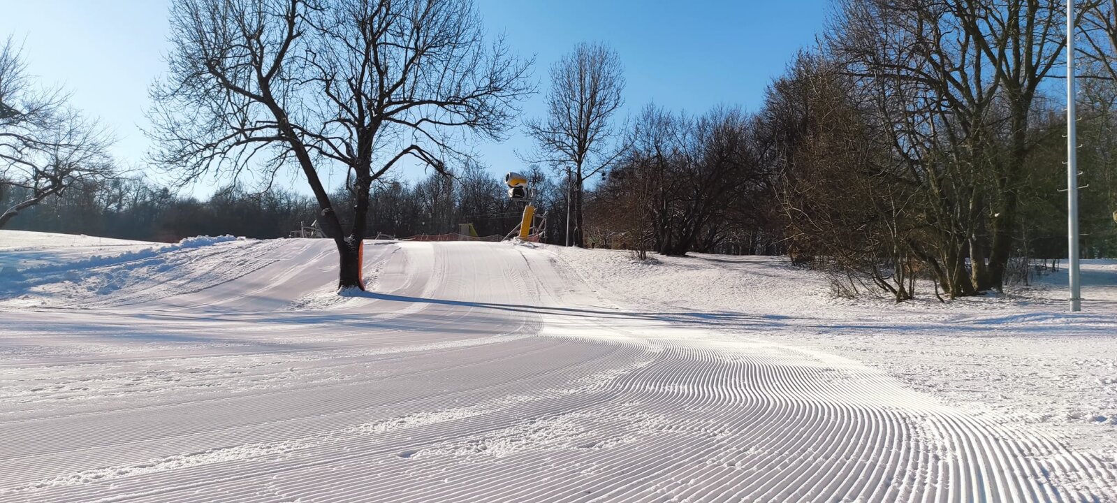 Ratrakkal kezelt szánkópálya | Kép: Normafa Park