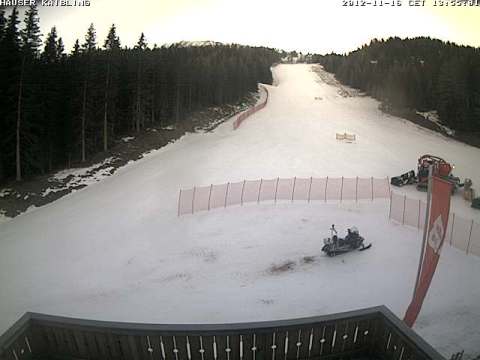 Hauson csak a pályán van hó, de ott is egyre kevesebb