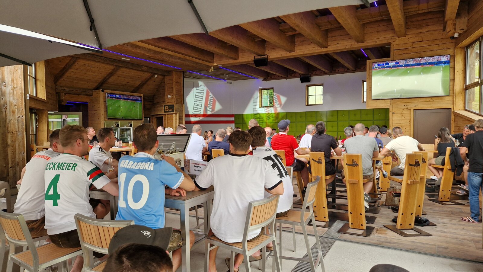 Foci EB: meccsnézés a Tennében