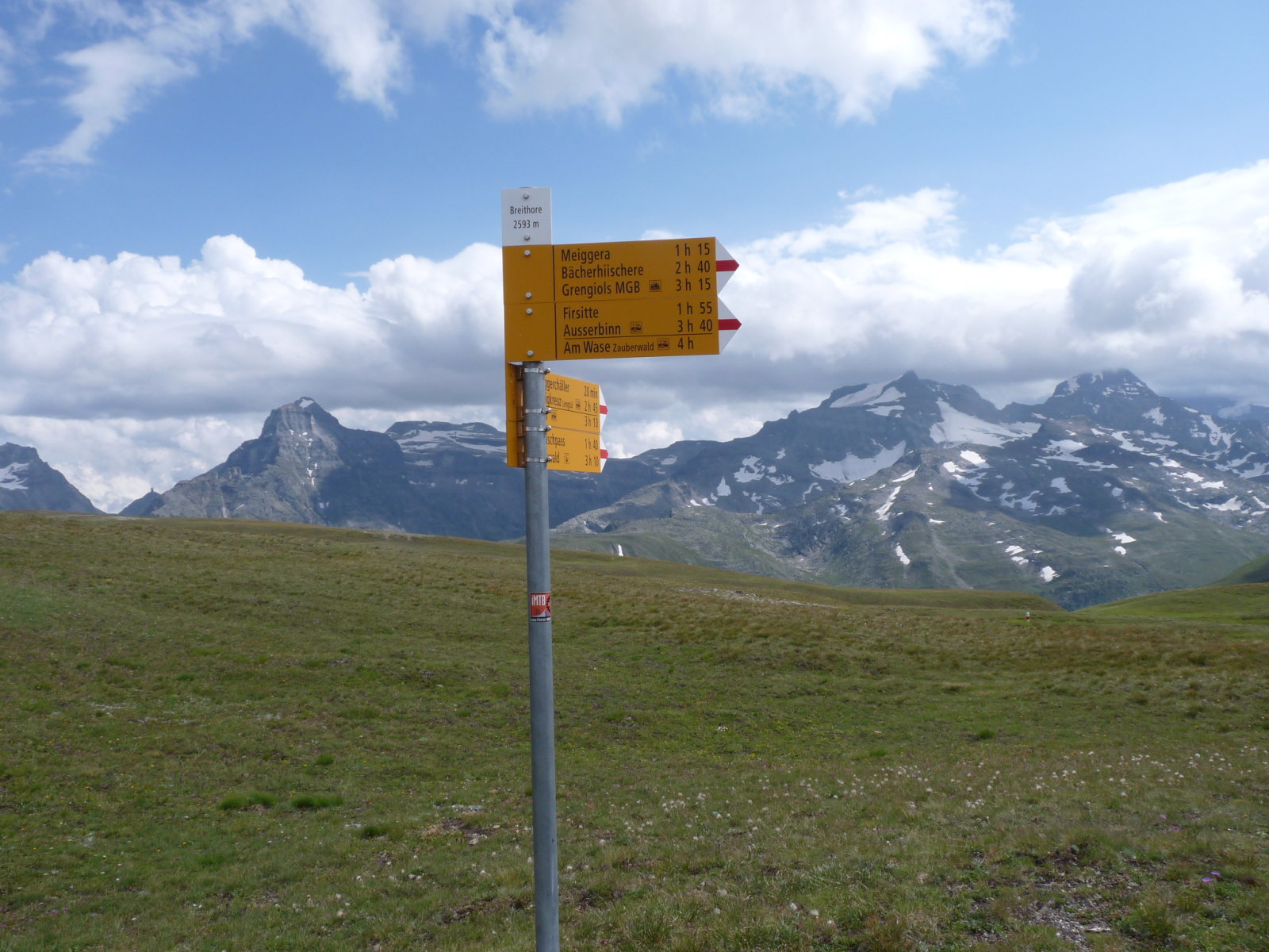 a Breithorn, hátul az olasz határ
