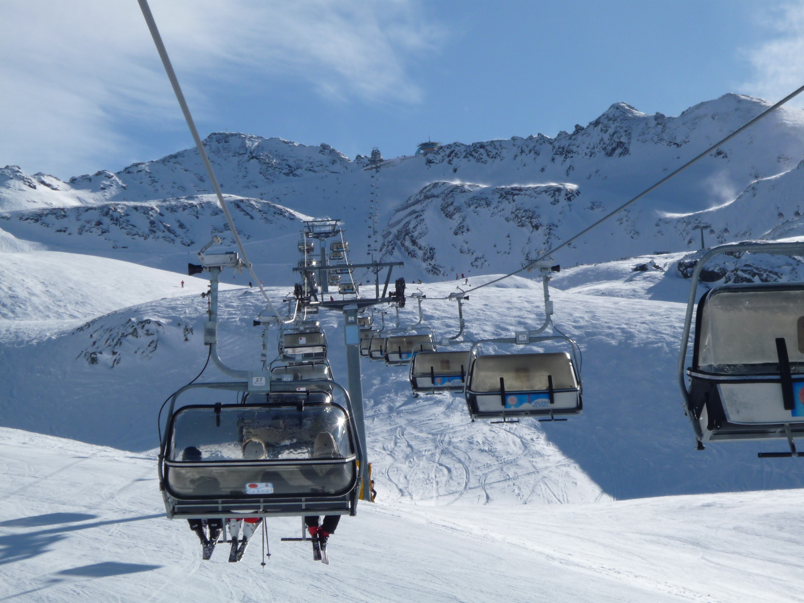Útban a Top Mountain Star nevű kilátó felé, balra a Wurmkogl csúcsa (3082 m)