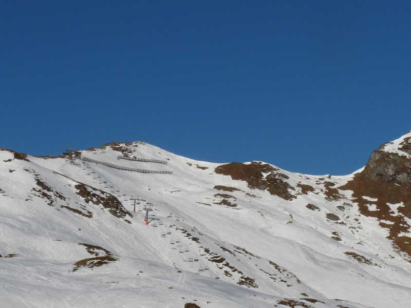 Azon a pályán iskevesen vannak