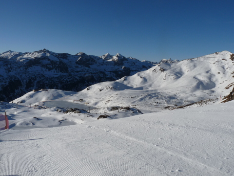 A szemben levő pályán sincsenek sokan