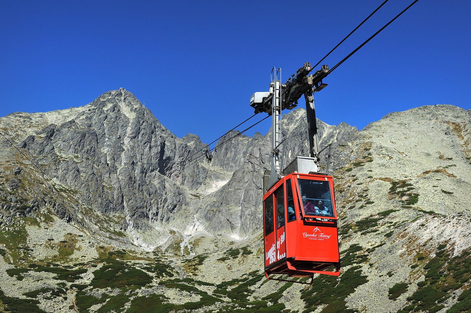 Ezzel a lanovkával lehet feljutni a Lomnici-csúcsra | Fotó: Marek Hajkovsky