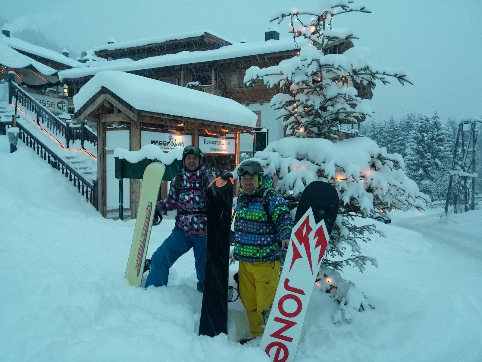 Elégedett mosoly az arcokon. Elhatároztuk, hogy másnap is ide jövünk.