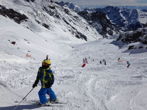 Éjjel esett 15 cm friss hó, reggel napsütés - kb. 2800 méteren