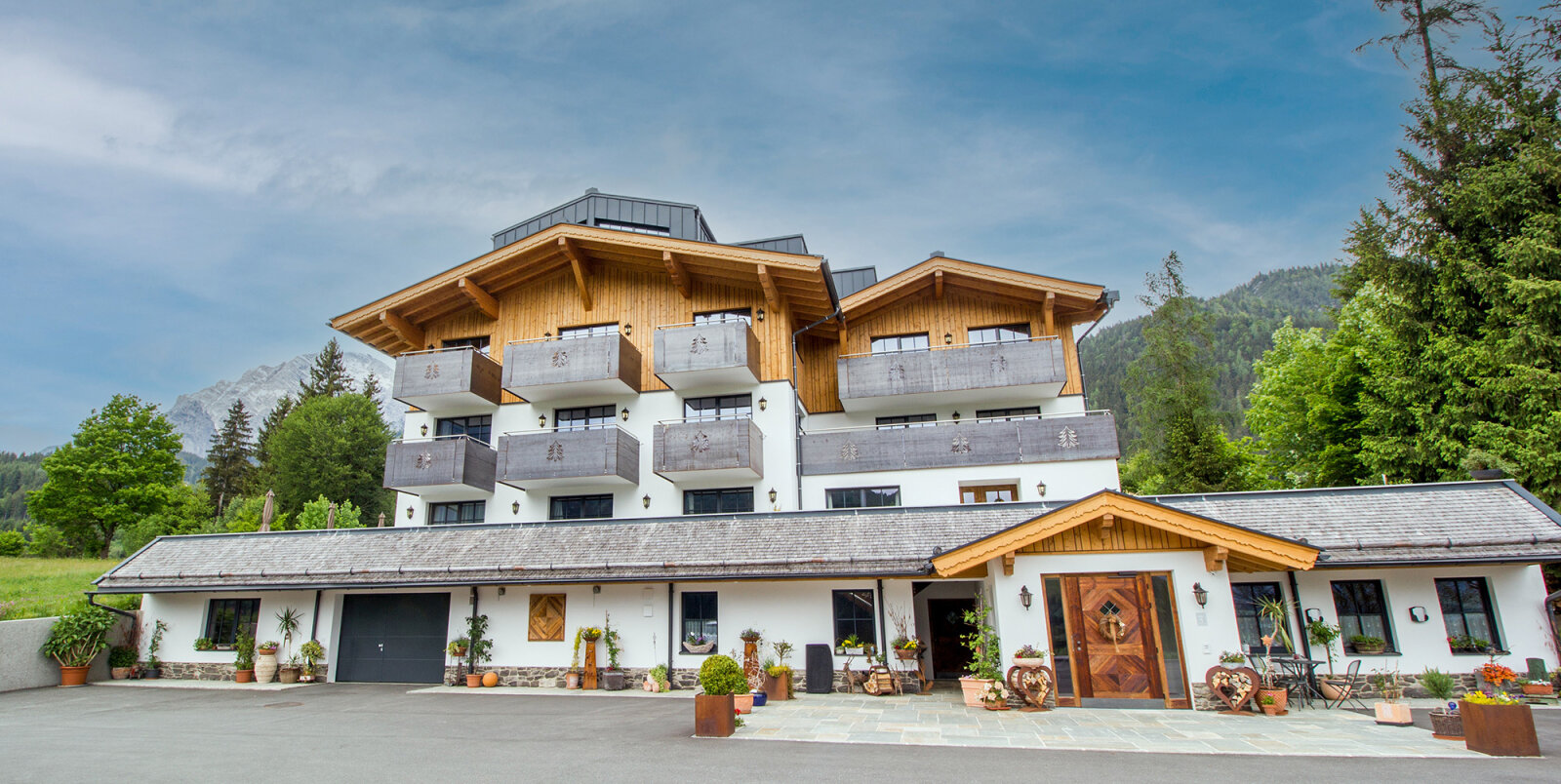 pension-tannenhof-fruhstuckspension-leogang-osterreich-01.jpg