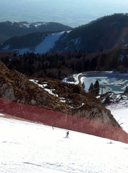 Hátúl a "Sauc" pálya szakasza