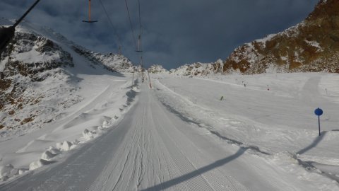 Első csákányozás a 20-as pálya mellett.