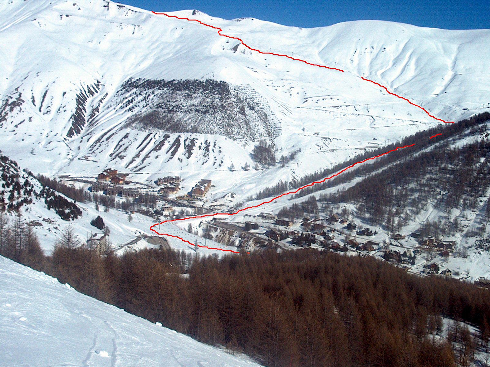 ... szemben, a Fox D'Allosba érkezés myomvonala