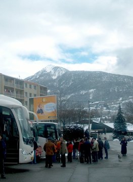 Utazás busszal, odafelé Torino-Briancon-S.Poncon-tó-Barcelonnette útvonalon